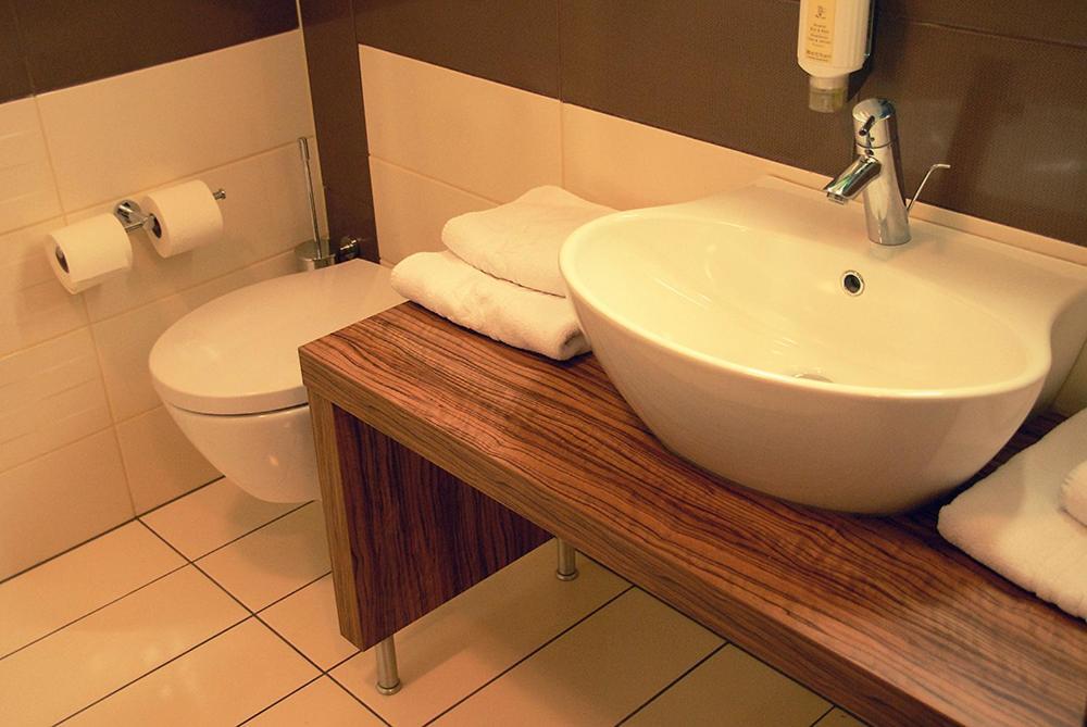 Hotel Opara トレビニェ エクステリア 写真